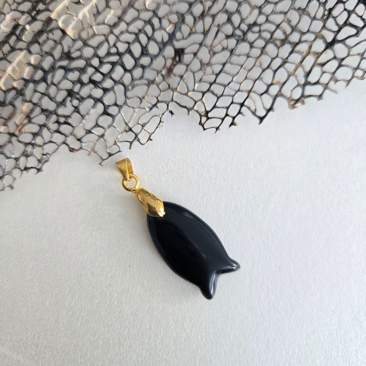 Charm Pez Piedra Natural